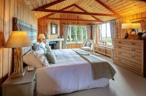 4 slaapkamers, een strijkplank/strijkijzer, wifi, beddengoed