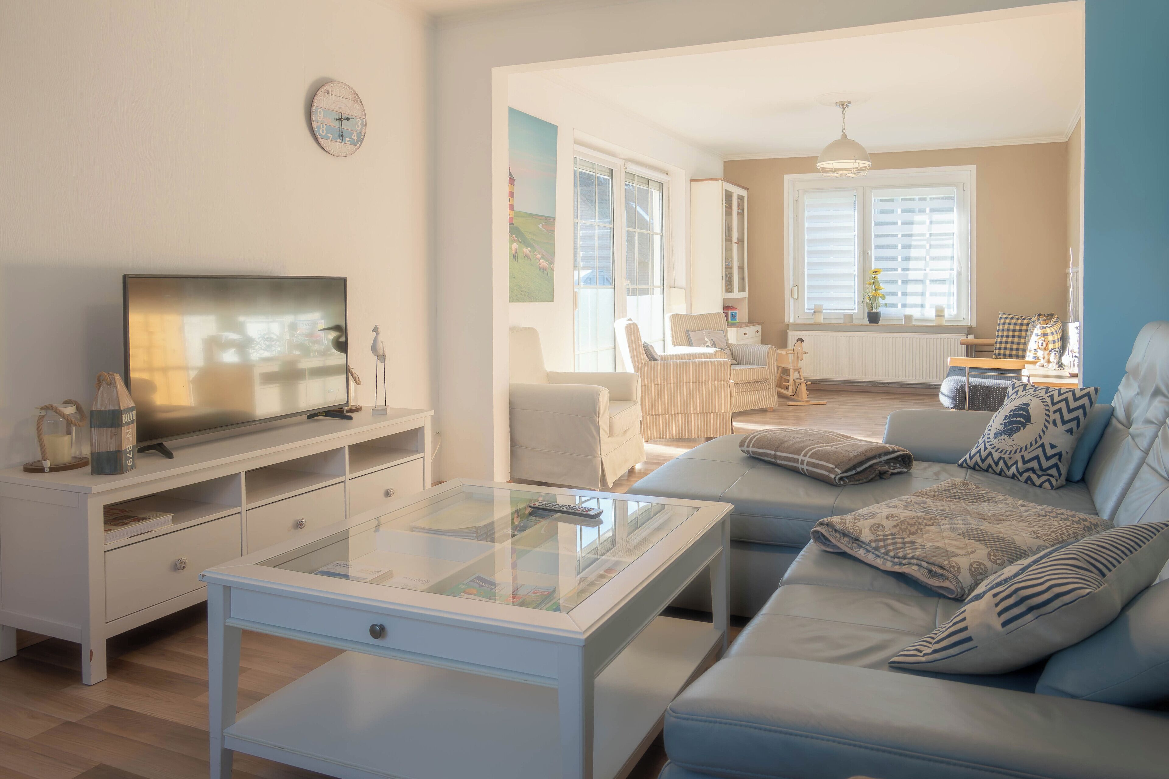 Televisión, libros y estéreo 