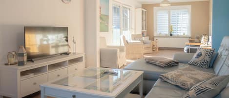 Televisión, libros y estéreo