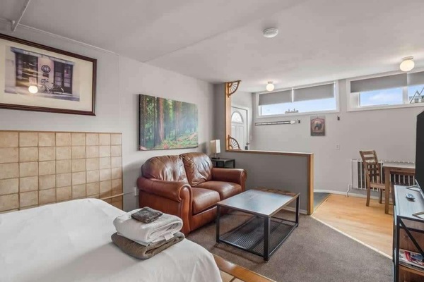Memory-foam beds, WiFi, bed sheets