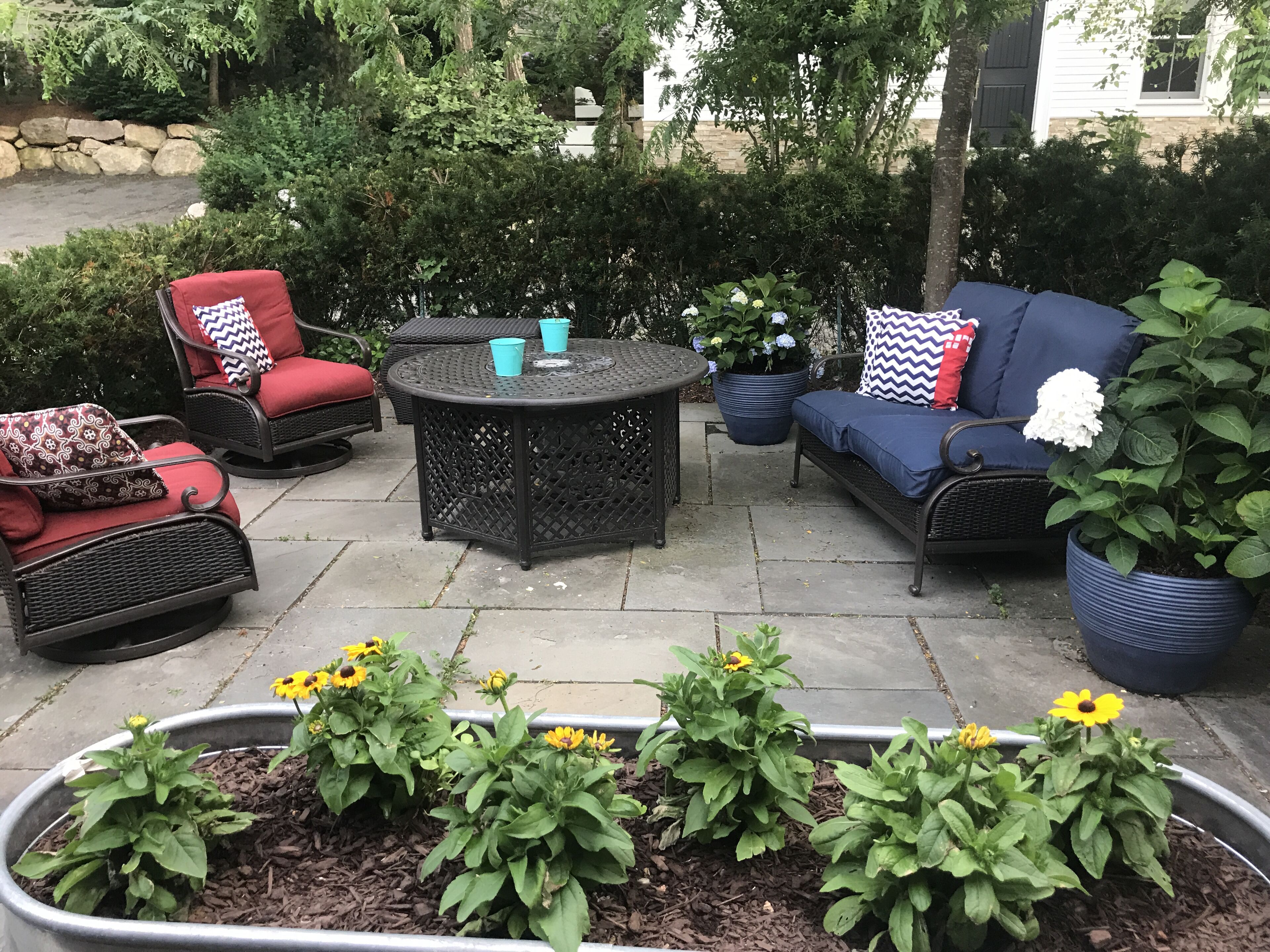 2 BR in west end, large backyard, private neighborhood and close to everything