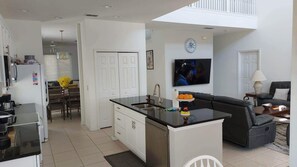 Interior - 4 Bed,3.5 Bath, 2 Masters Sf Pool / Kiddie Pool, Lakeside (Kissimmee)