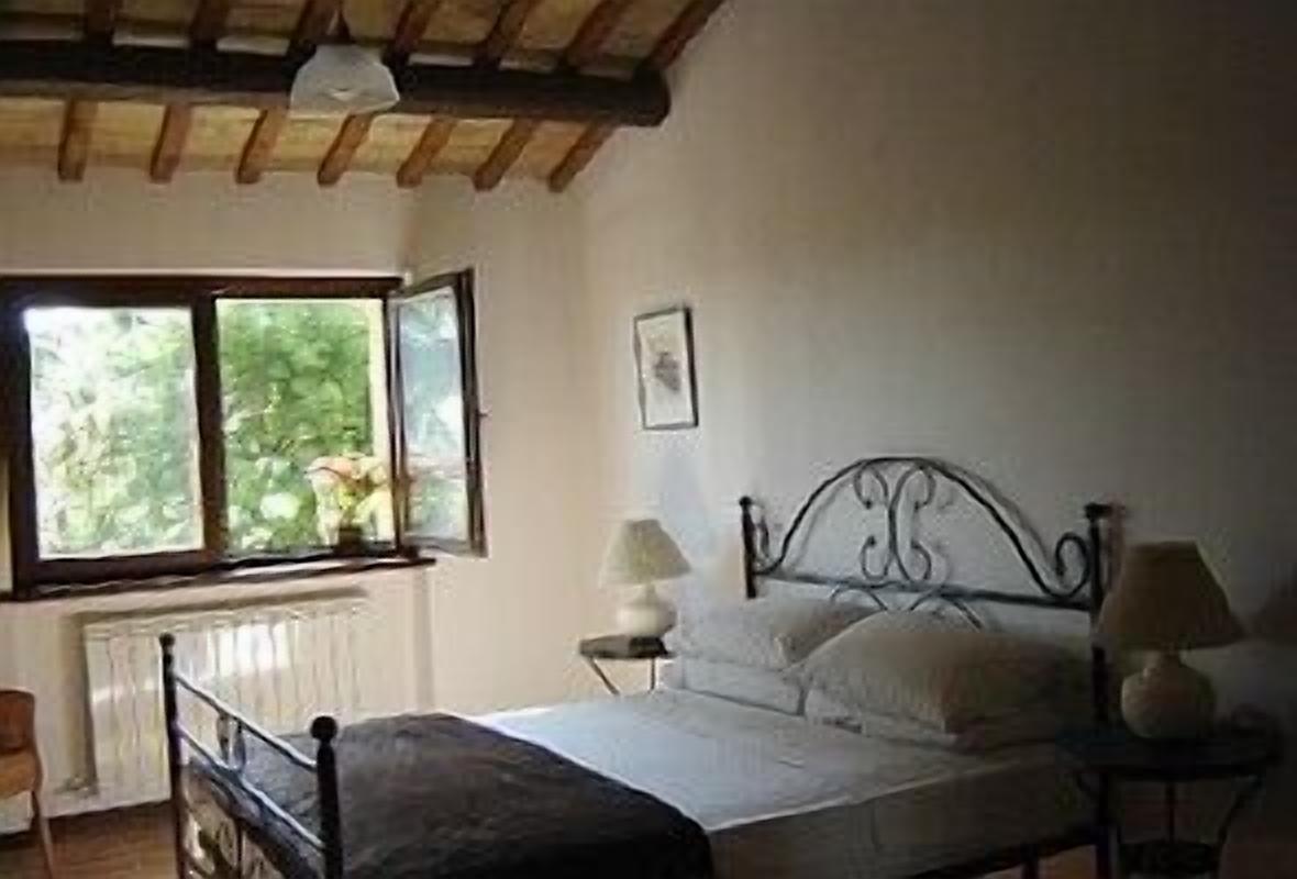 La-Mimosa, charming self-catering apartment in rural Le Marche