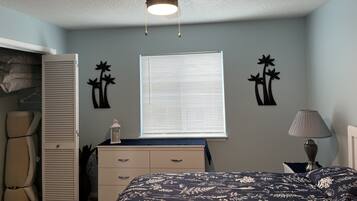 2 soverom, strykejern/-brett, wi-fi (inkludert) og sengetøy