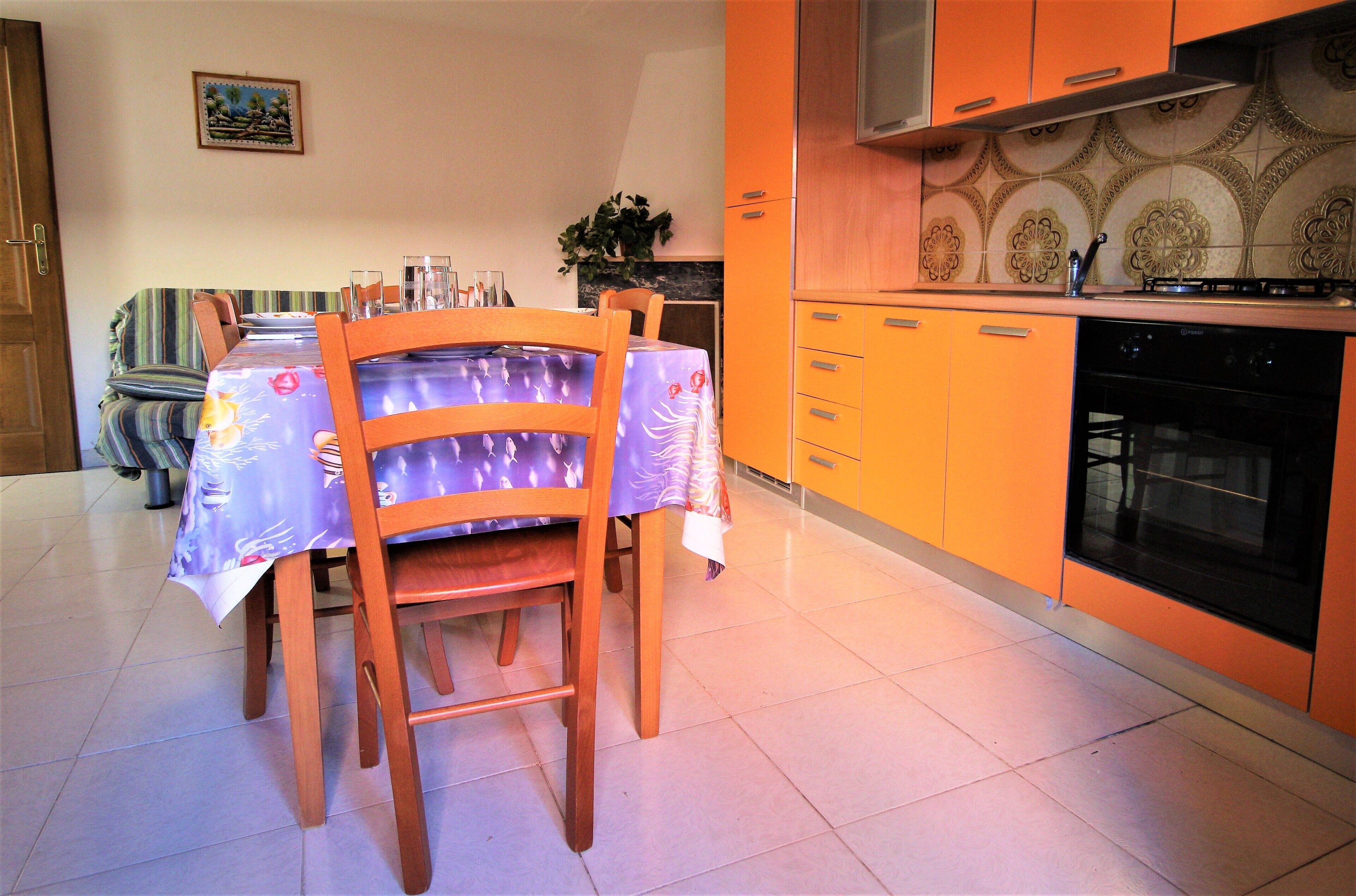 Three-room apartment with garden a stone's throw from the sea