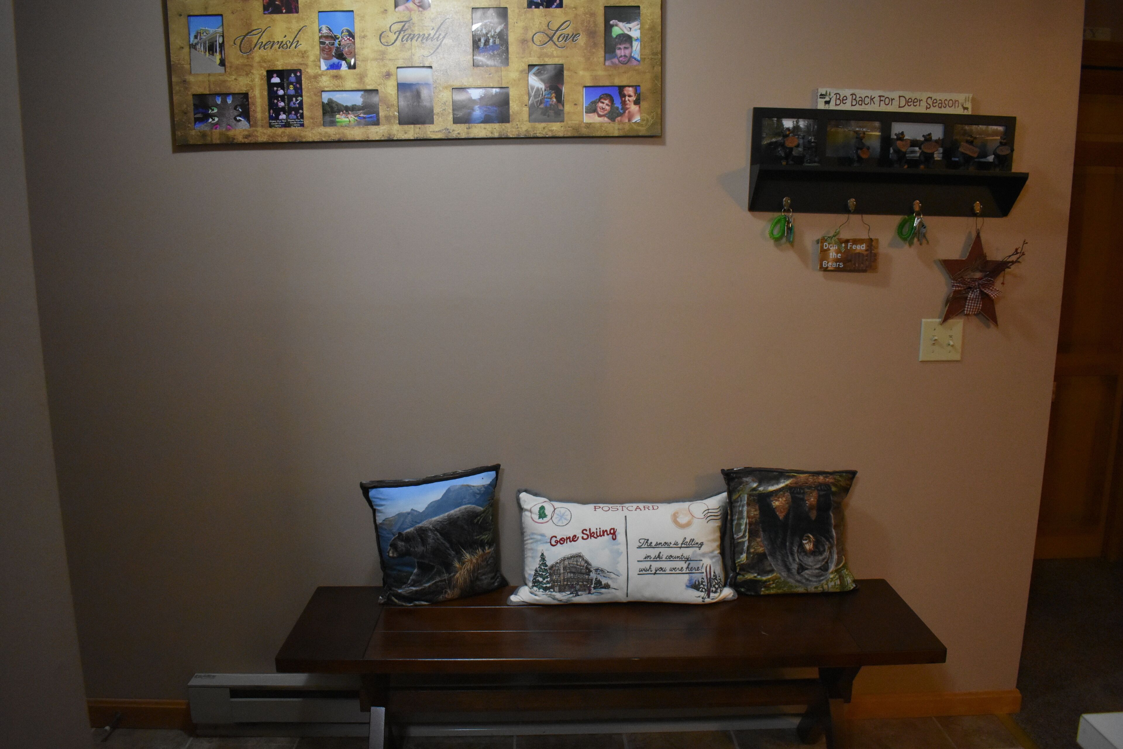 Cozy condo with private access to the Saco River