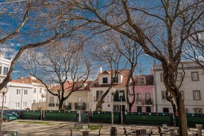 Outdoor dining - Heart of Alfama - Where Alfama, Graça & Castle Meet (Lisboa)