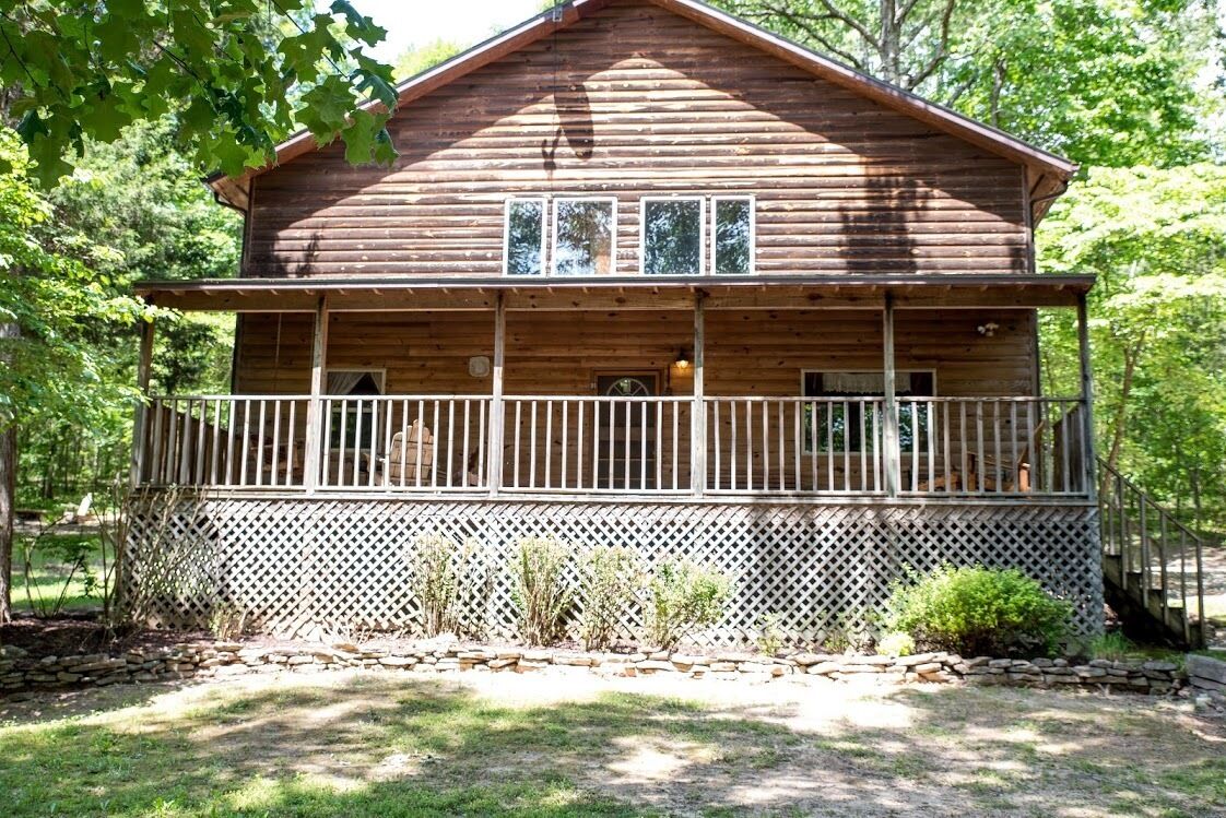 near Jasper, sanitized carefully, secluded, close to Buffalo River, hiking, WIFI