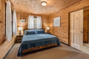 2 bedrooms, free WiFi, bed sheets, wheelchair access - near Jasper, secluded, close to Buffalo River, hiking, WIFI, Arcade game,  (Jasper)
