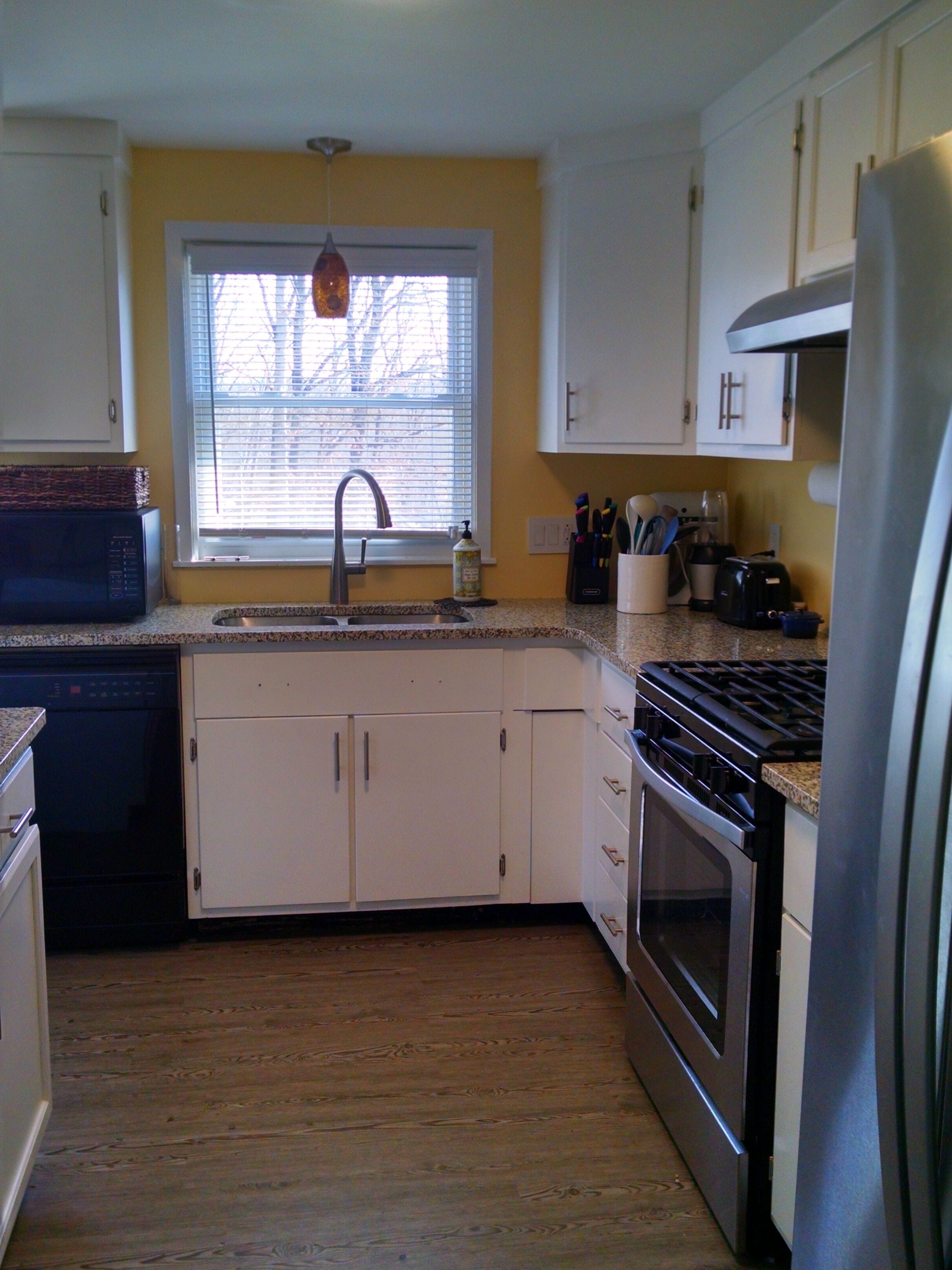 Freshly Remodeled Home-- 10 Minutes from Beaver Stadium