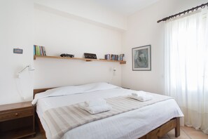 4 chambres, fer et planche à repasser, Wi-Fi gratuit, draps fournis