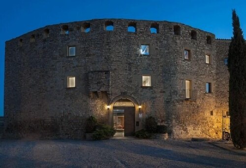Ferienhaus Castell de Fonolleres für 12 Personen