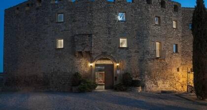 Ferienhaus Castell de Fonolleres für 12 Personen