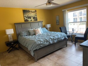 2 slaapkamers, een strijkplank/strijkijzer, gratis wifi, beddengoed