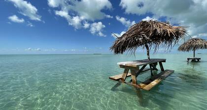 BEACHFRONT! 2BR/2.5BA at Grand Caribe Belize! Large, private OCEANFRONT Balcony!