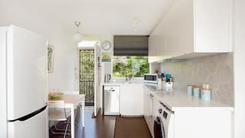 Fridge, microwave, oven, dishwasher