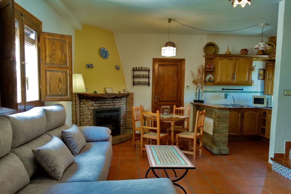 Self catering Balcón de Válor for 4 people