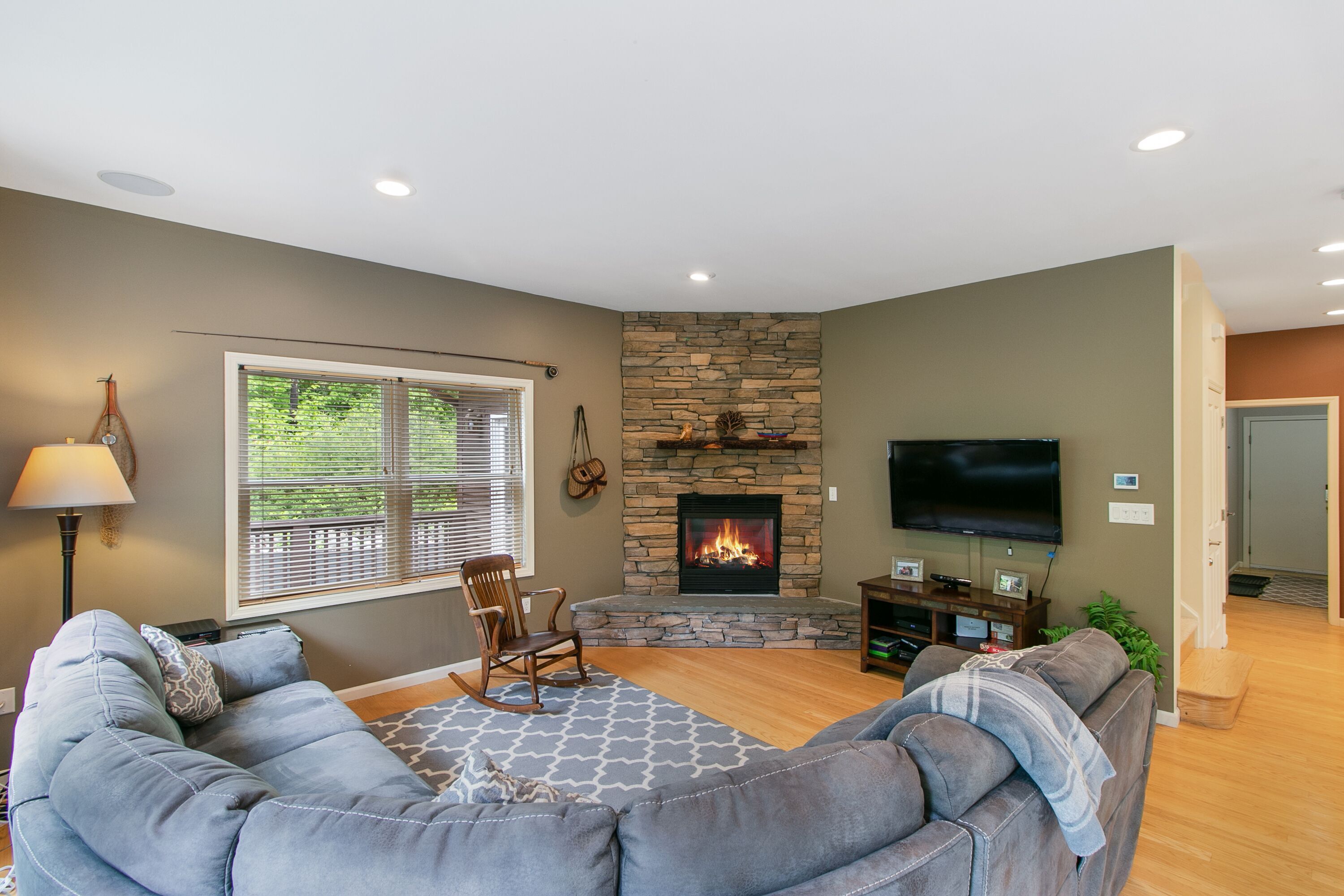 Lake George Mountain Retreat (Family And Pet Friendly)