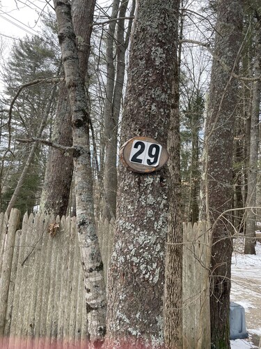 Cozy Year-round House right outside Portland Maine on Highland Lake.