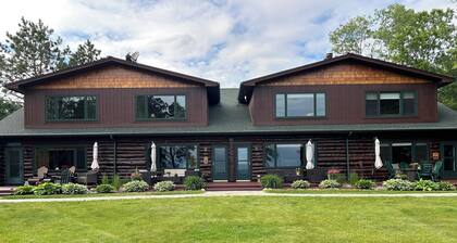 Cozy Condo on Whitefish chain