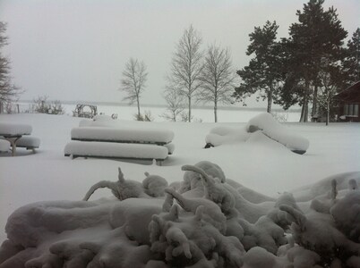 Cozy Condo on Whitefish chain
