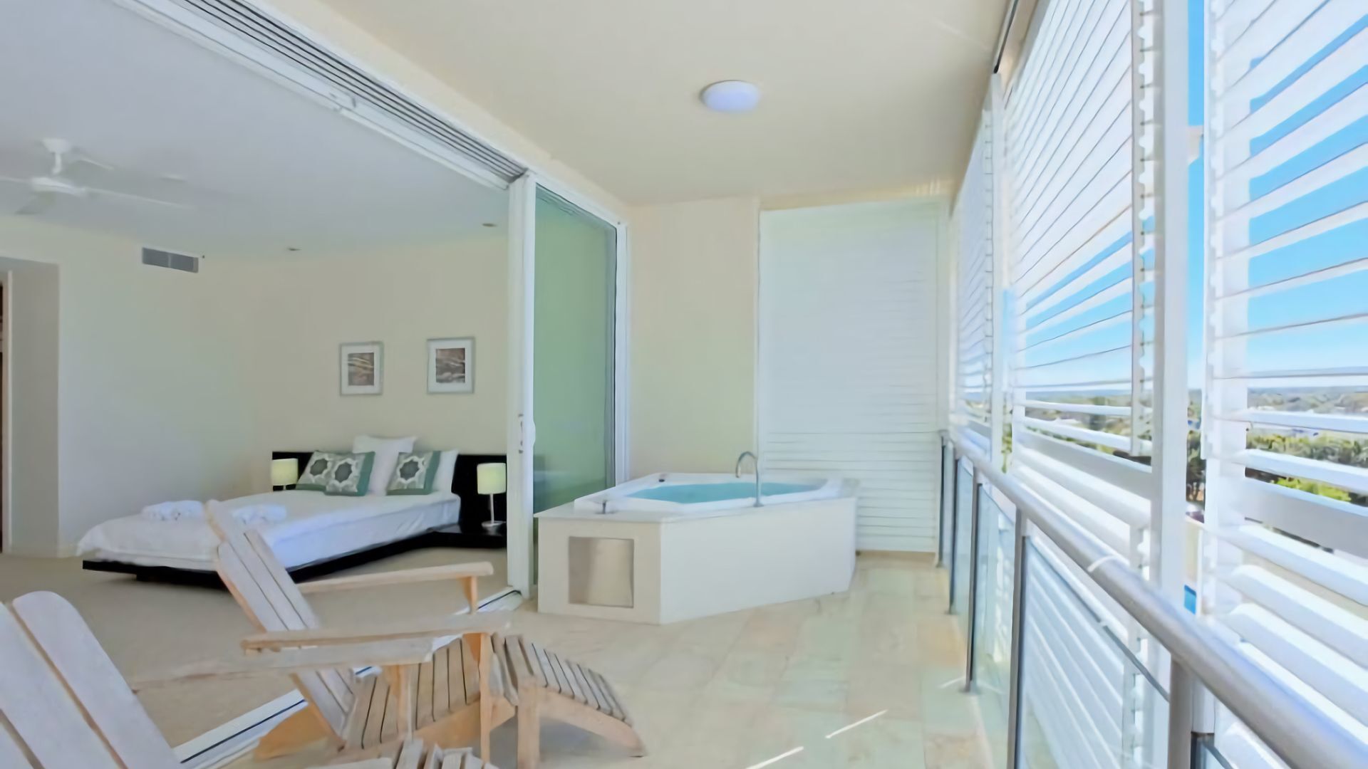 Ocean View 1 - Rainbow Beach. Luxury With Unrivalled Views. Stunning views. — image 20