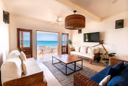 Kotch Two Bedroom Sea Suite