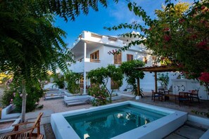 Outdoor pool - Kotch Two Bedroom Sea Suite (Treasure Beach)