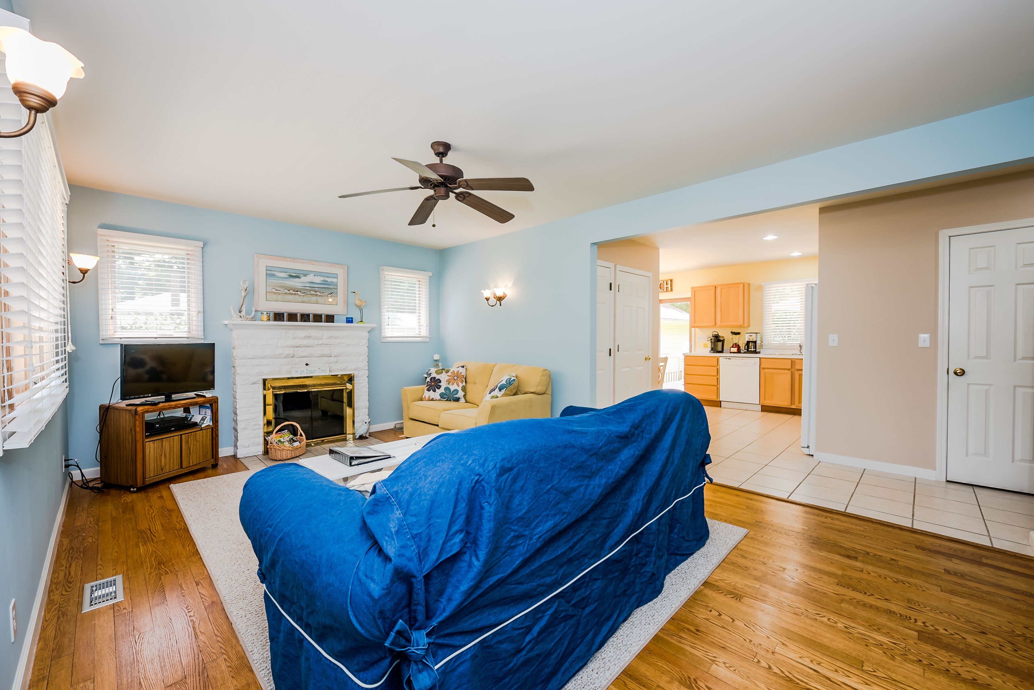 Immaculately clean, relaxing retreat convenient to the best of Harbor Country!