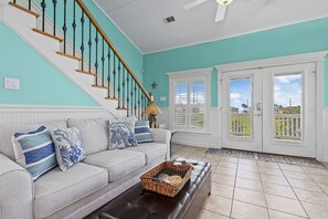 TV connectée, jeux vidéo, livres