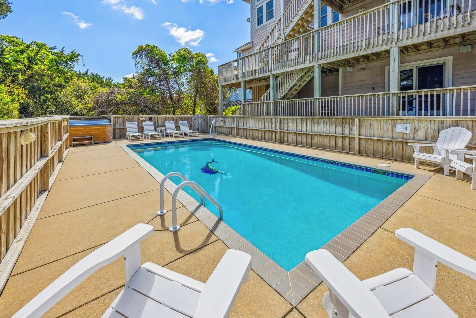 Outdoor pool, a heated pool