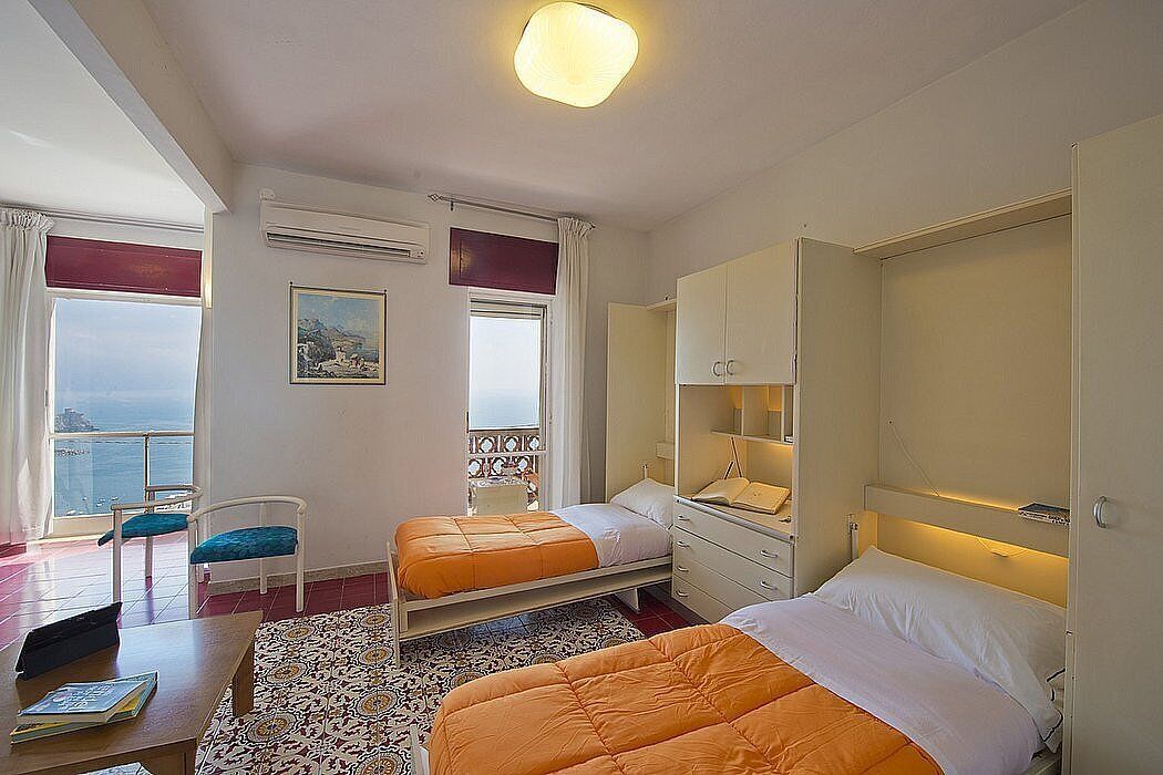 Casa Costabella: A cozy and welcoming apartment located on the high coast in front of the sea, with Free WI-FI.