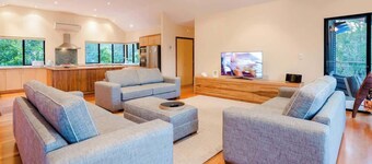 Innisfree Tranquil Stilted Retreat Near Yallingup