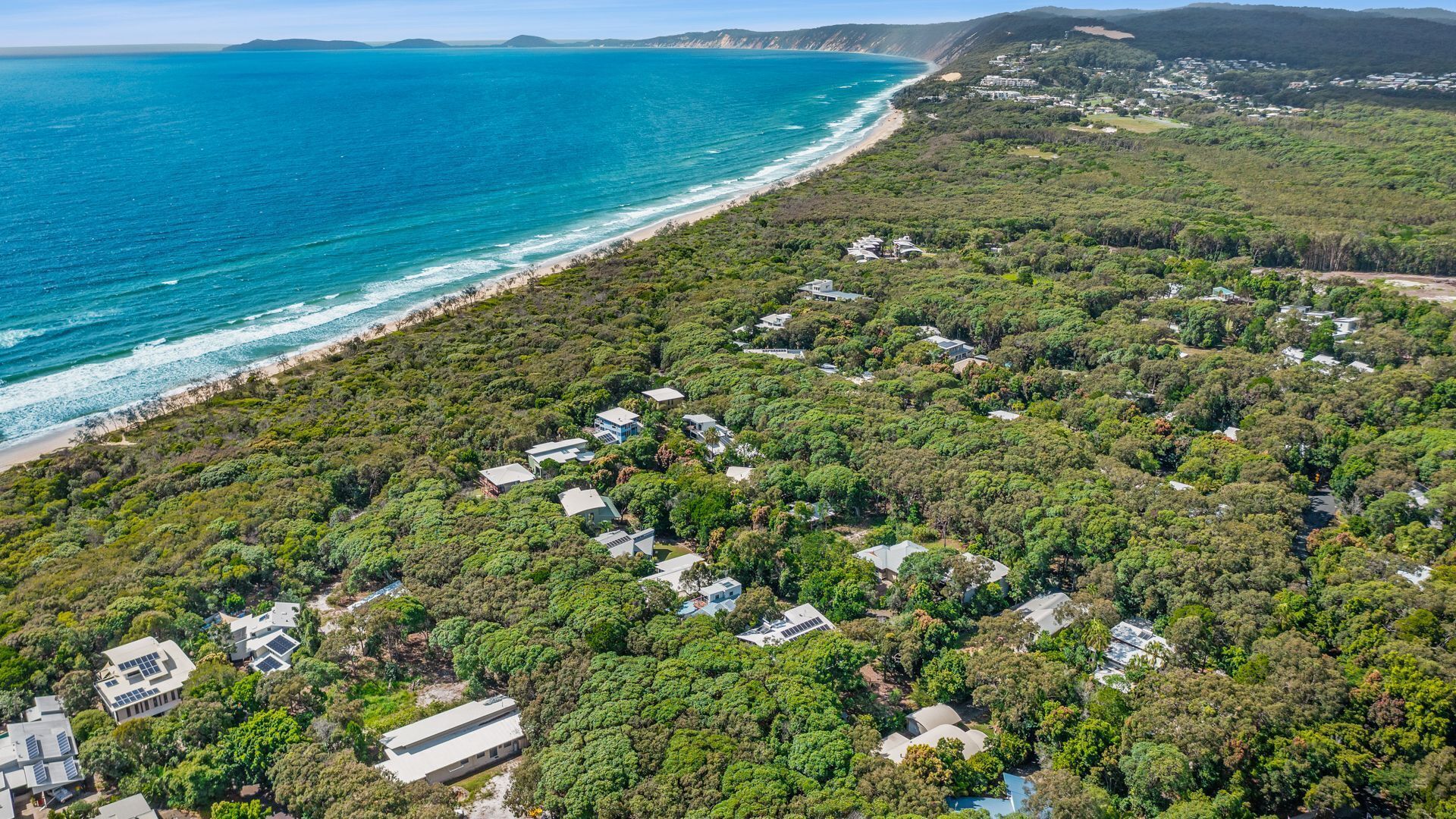 7 Naiad Court - Rainbow Shores. Swimming Pool and Walk To Beach. Aircon. Wi-Fi. — image 16