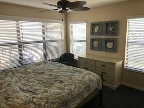 1 slaapkamer, een bureau, een strijkplank/strijkijzer, gratis wifi