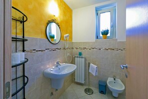 Hair dryer, towels - Lake Como - Residence La Collina - Magnolia (Vercana)