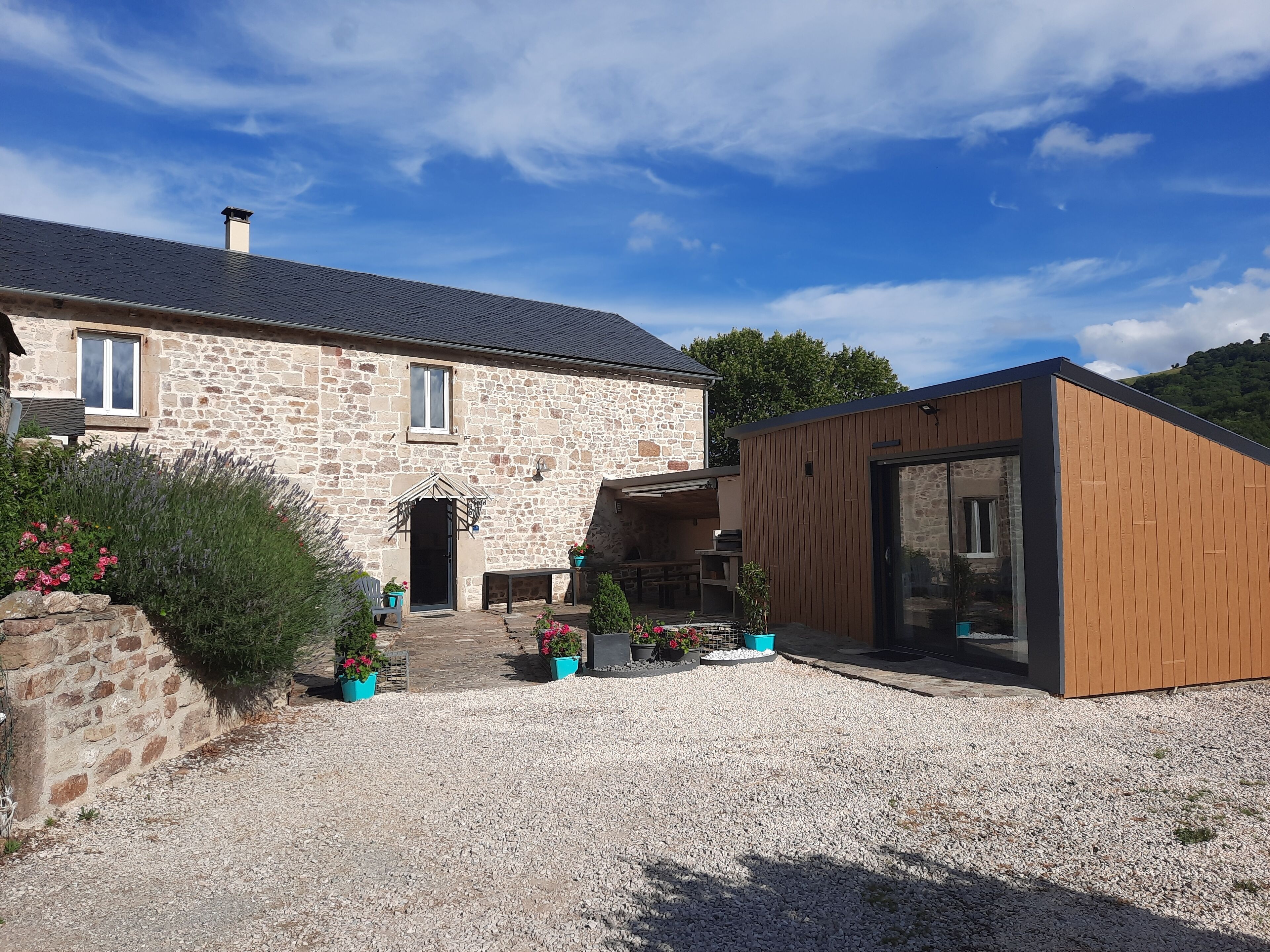 Le Crochet de Prvenche, 4-star character cottage in the quiet countryside