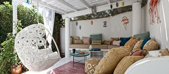 HOUSE OF 3 BEDROOMS 10 MIN WALK FROM THE CENTER OF SAINT REMY DE PROVENCE