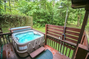 Bain à remous extérieur