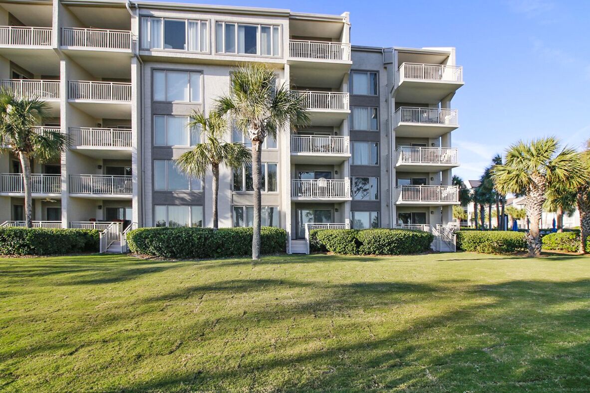 Sunset Rentals | Shorewood 439