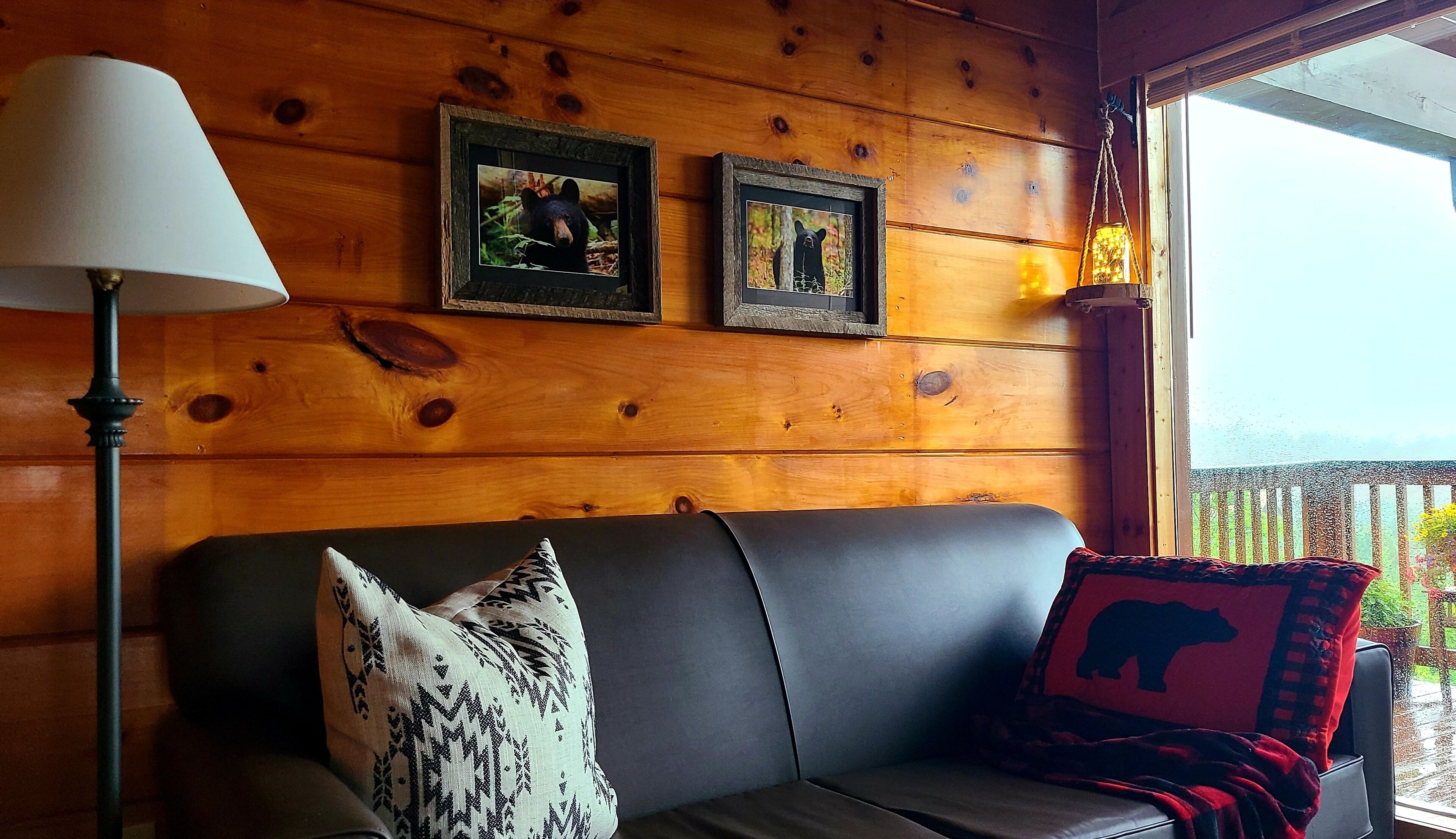 Hot Tub- Free WiFi - UHD Smart TV's