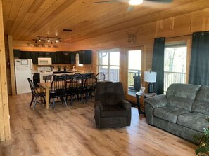 TV, fireplace, table football - Theater room - Spacious - Perfect for families (Sevierville)