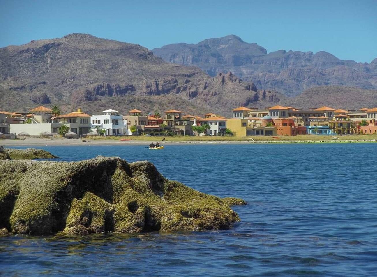 Luxury Villa, steps from beach