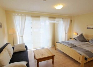 Tv, bøger, stereoanlæg