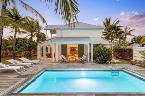 Villa just 1 minute from the beach