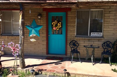 The Perfect Hidden Getaway! Inspiring Space For Writers And Artists!