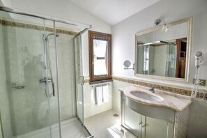 Dusche, Handtücher