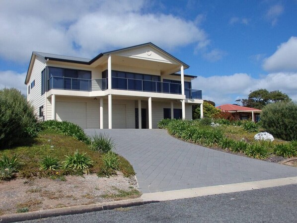 Exterior - 23 Seaview Crescent, Normanville (Normanville)