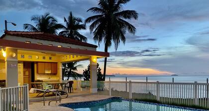 Table Rock Beachfront Penthouse Minutes from Rincon and Excellent Surfing