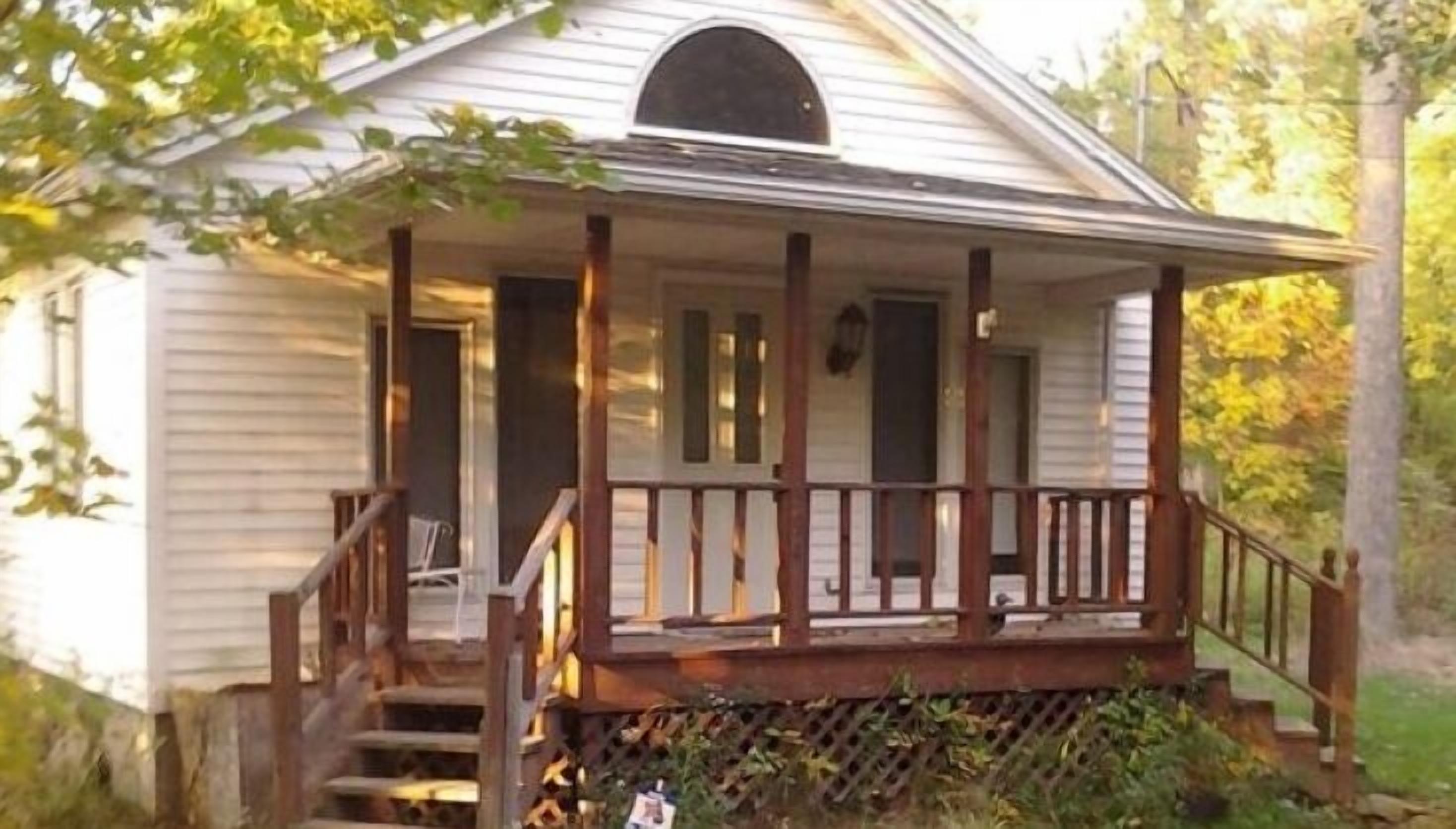 Angola Rental #1 "Next Door" 
